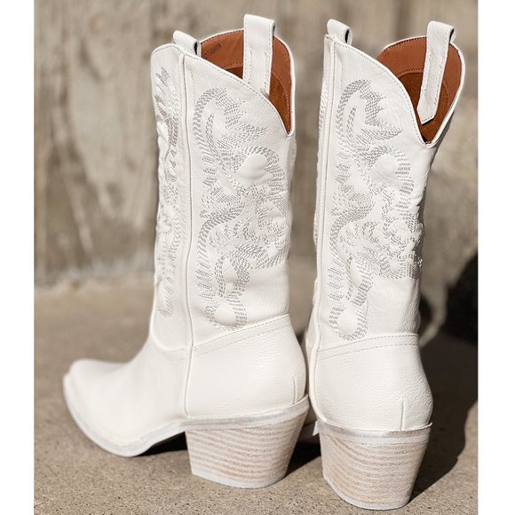 NEW White Cowboy Western Embroidered Stitch Pointy Toe Block Heel Mid Calf Boots - Picture 6 of 13
